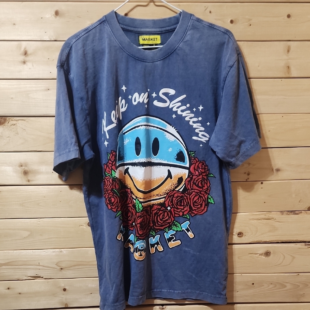 Market Smiley Keep On Smiling T-Shirt Size Medium